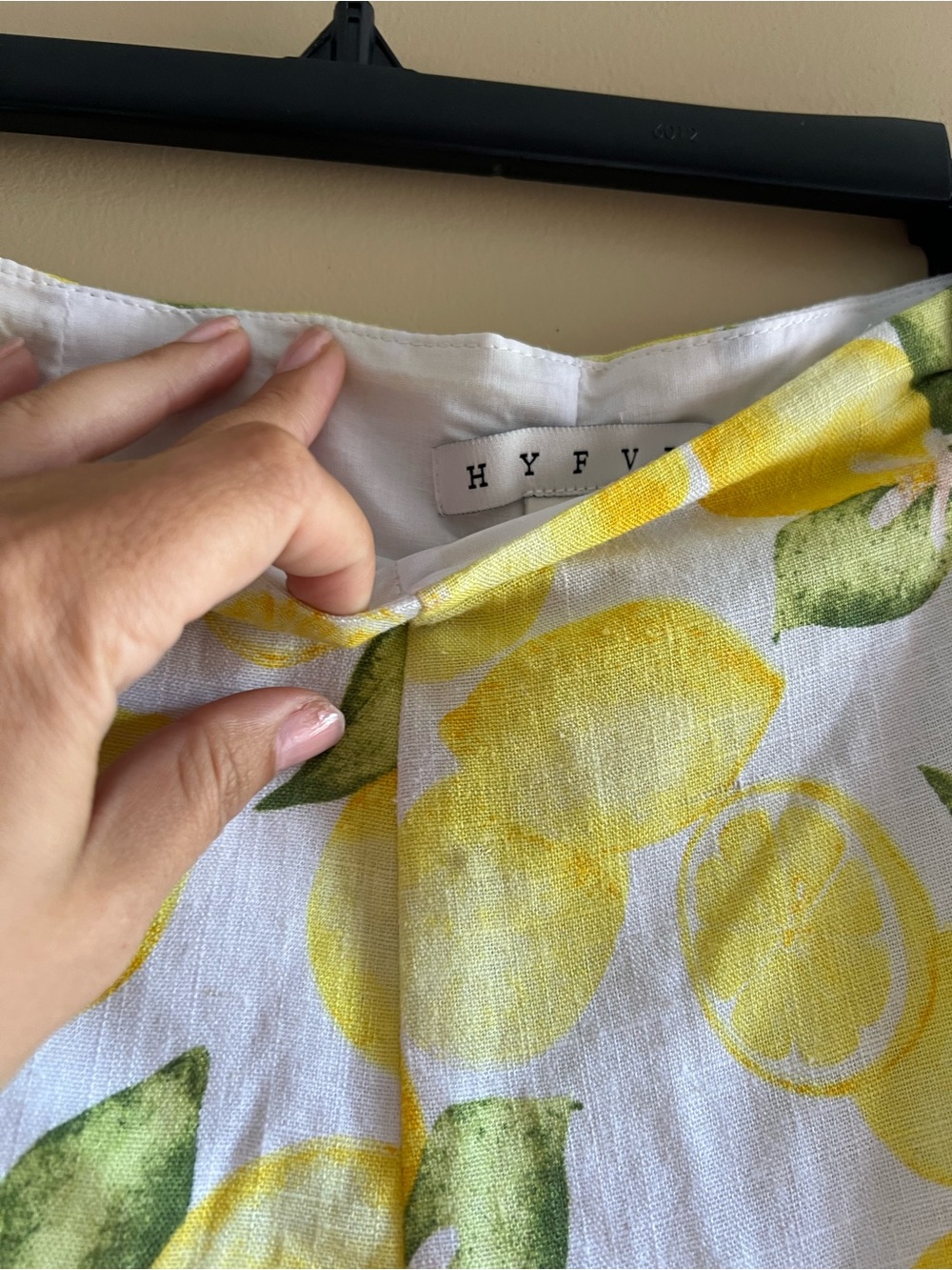 HYFVE Linen Blend Lemon Print Vest & Short Set NIP - Picture 10 of 11